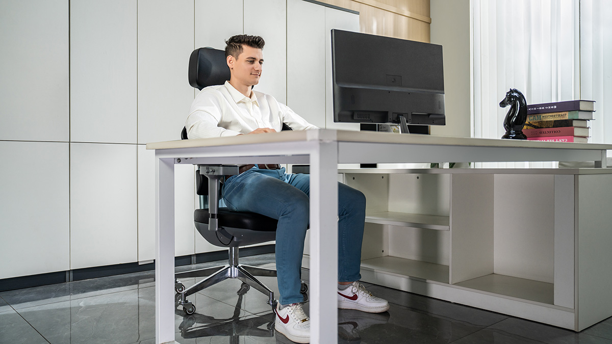 Lumoo Launches Uplift Chair Designed to Reduce Lumbar Spine Pressure During Extended Sitting