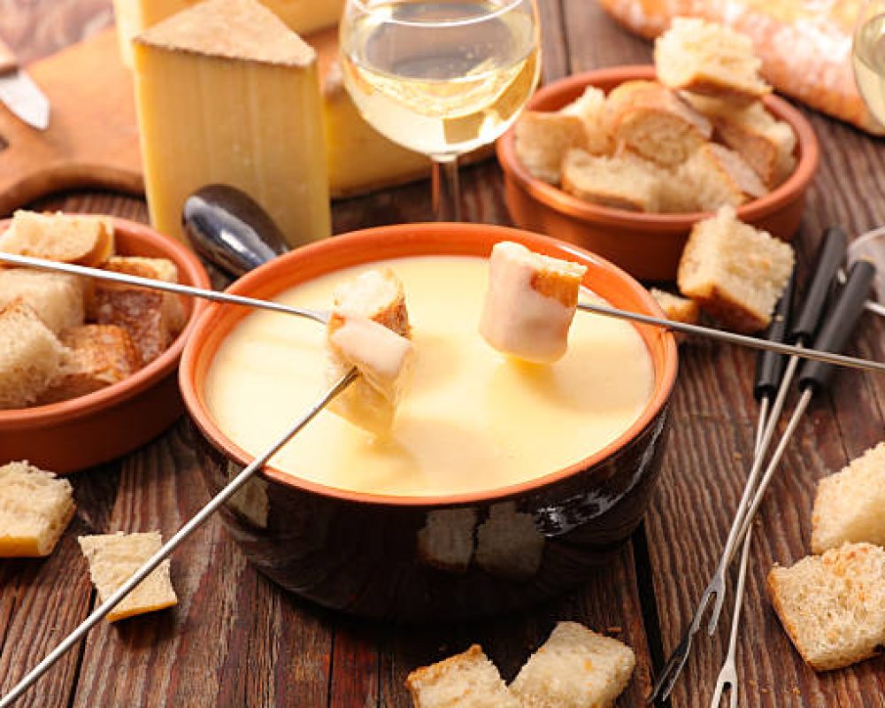 Zum Königstuhl Announces Enhanced Event Hosting Services at Historic Swiss Restaurant in Zurich